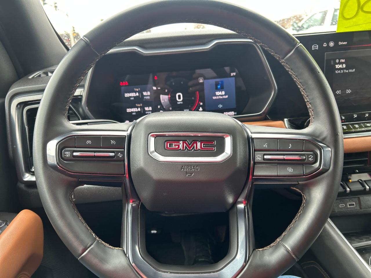 GMC Canyon 4WD Crew Cab AT4 2024