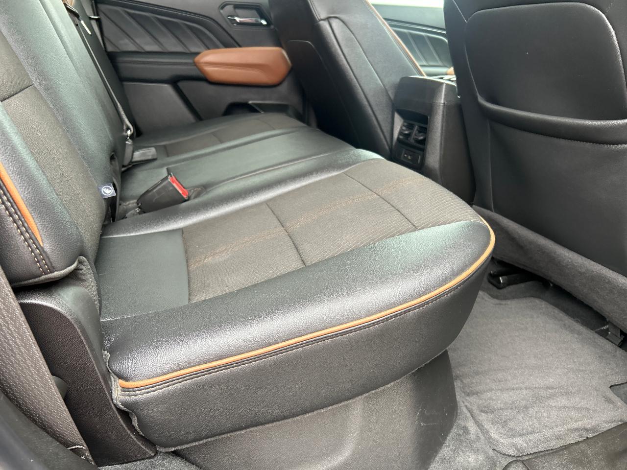 GMC Canyon 4WD Crew Cab AT4 2024