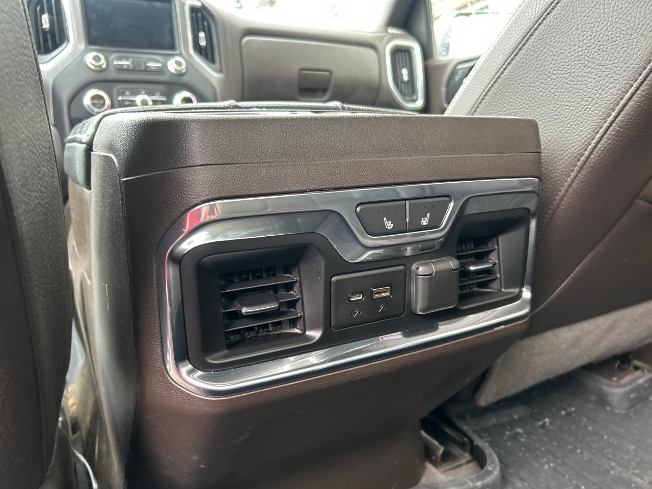 GMC Sierra 1500 4WD Crew Cab 157" Denali 2020