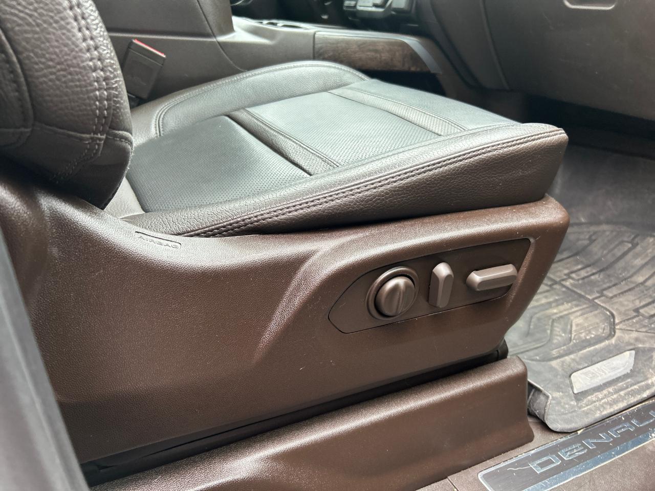 GMC Sierra 1500 4WD Crew Cab 157" Denali 2020