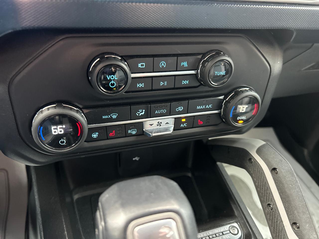 Ford Bronco Outer Banks 4 Door Advanced 4x4 2021