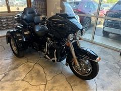 2018 Harley-Davidson FLHTCUTG 