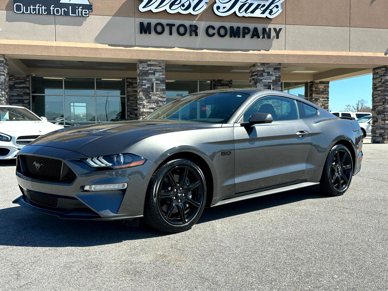 Ford Mustang GT Premium Coupe 2018