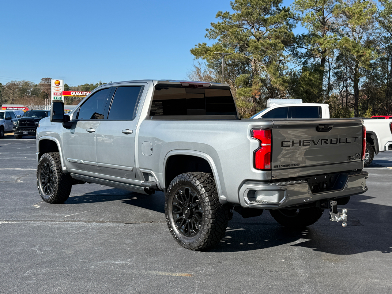 Chevrolet Silverado 2500HD High Country Crew Cab Short Box 4WD 2024