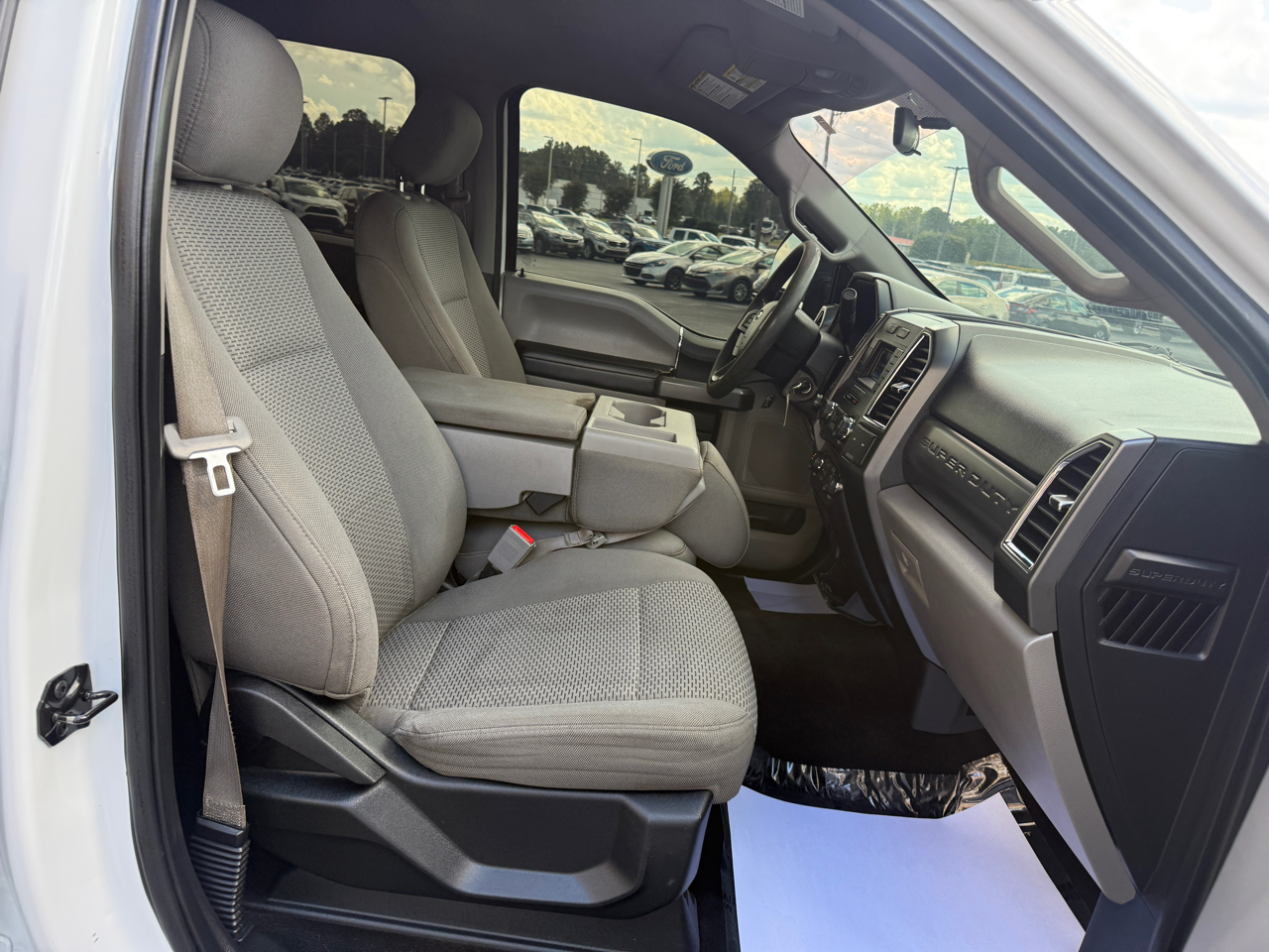 2018 Ford F-250 XLT photo 14