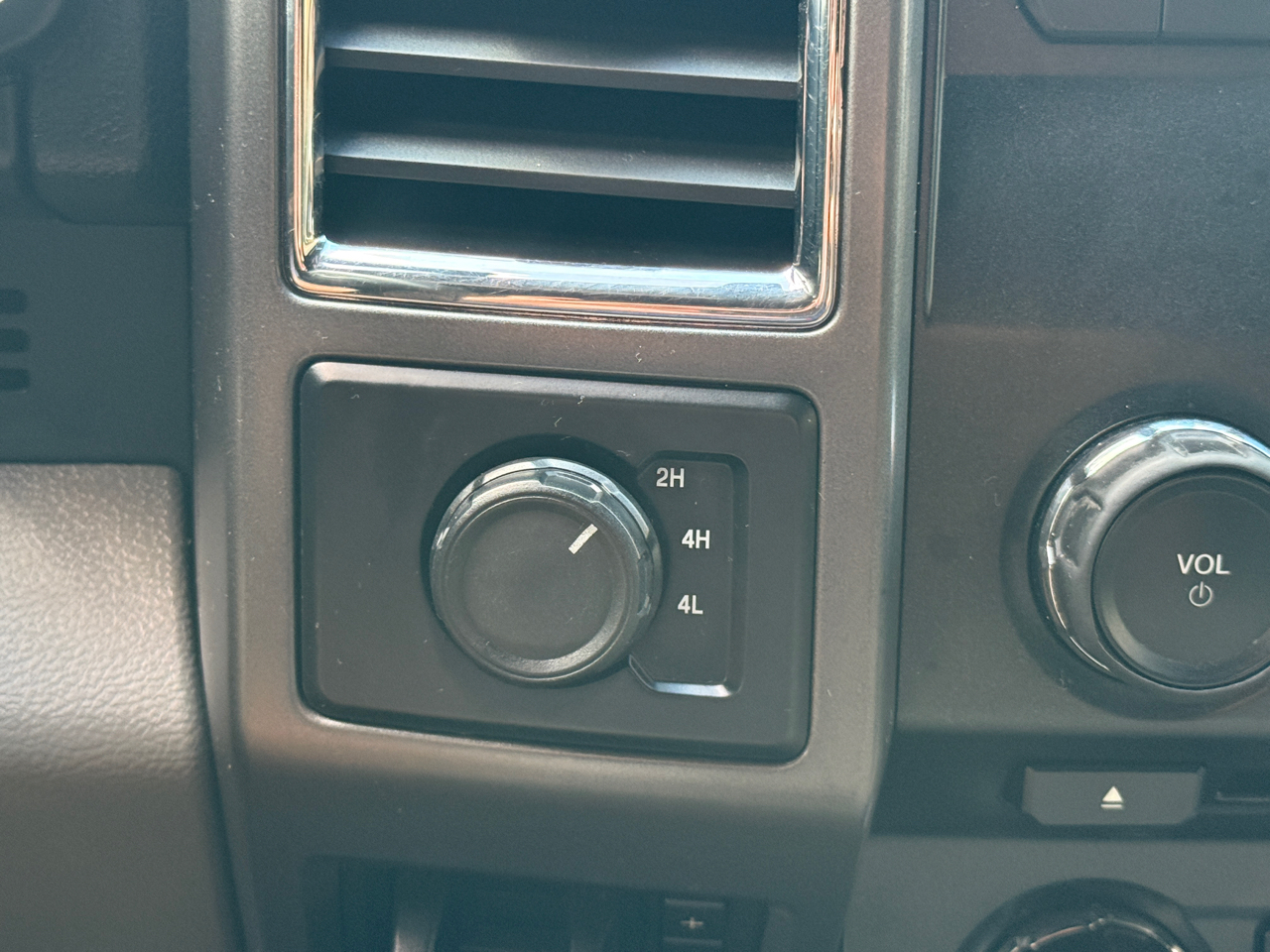 2018 Ford F-250 XLT photo 21