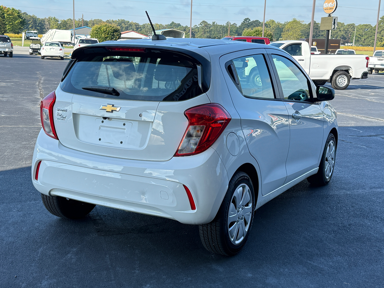 2018 Chevrolet Spark LS photo 4