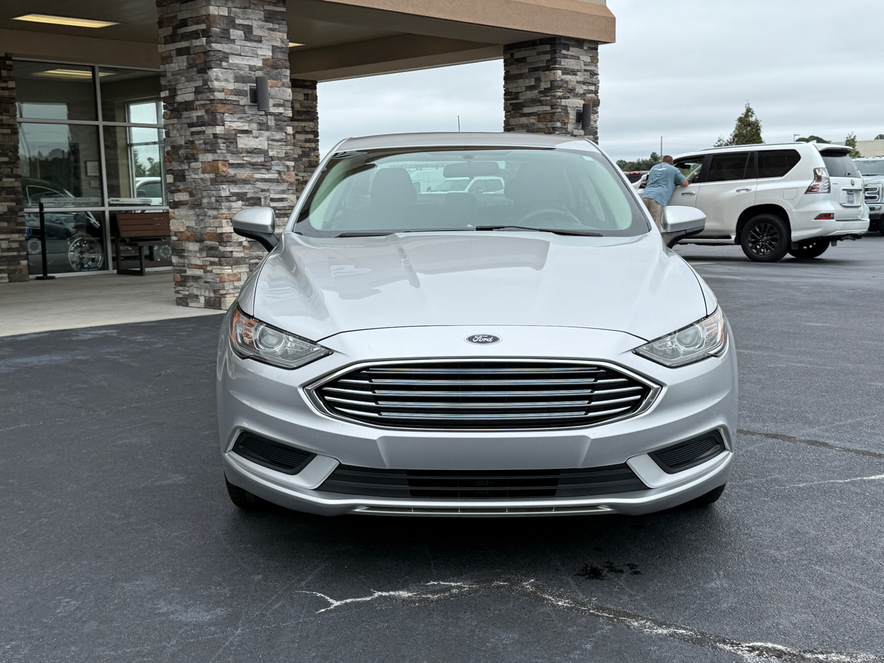 2017 Ford Fusion SE photo 7