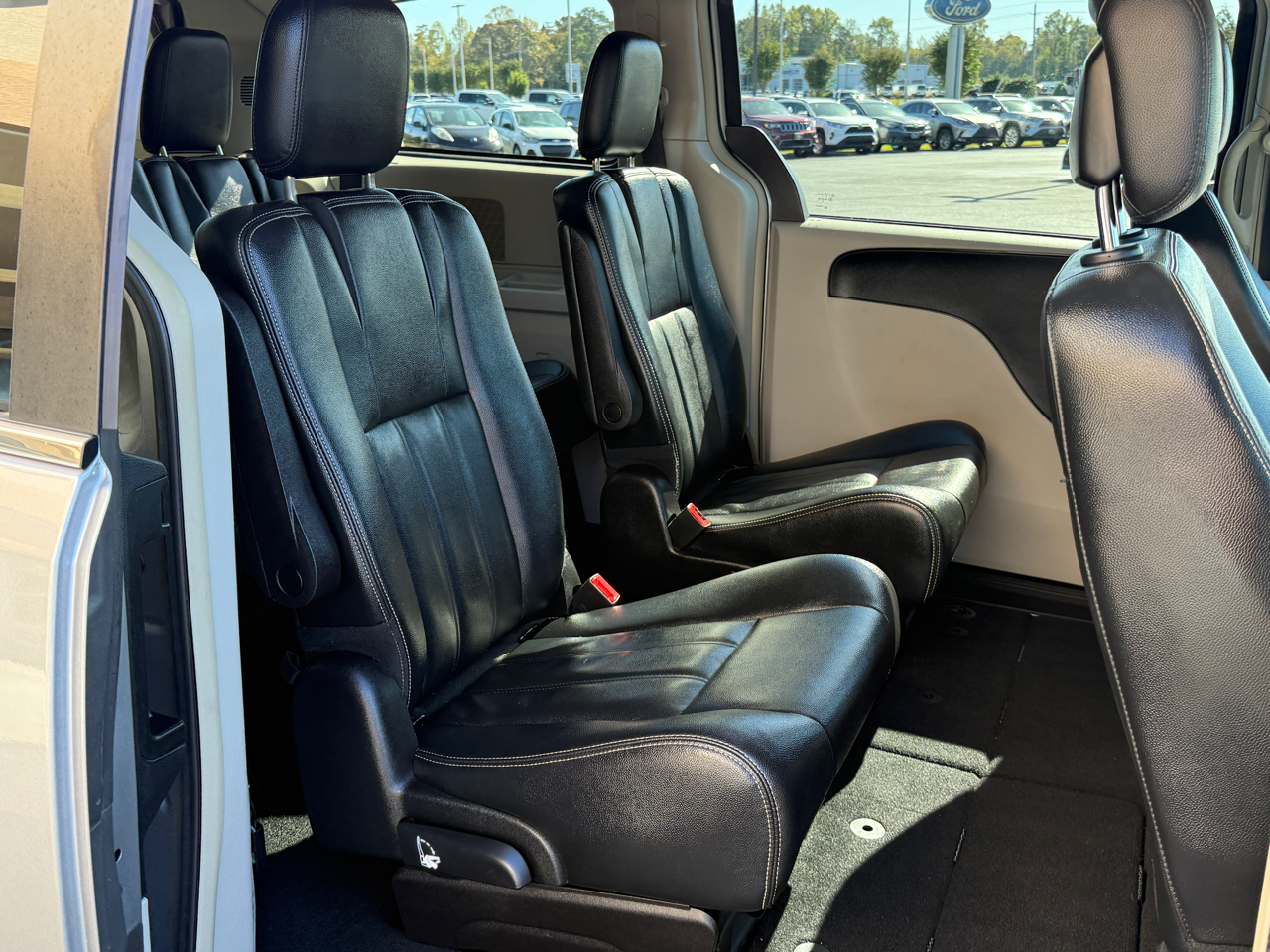 Chrysler Town & Country Touring 2016 Chrysler Town & Country Touring 2016