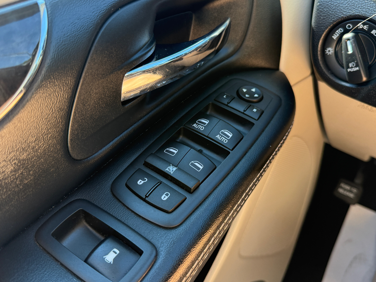 Chrysler Town & Country Touring 2016 Chrysler Town & Country Touring 2016