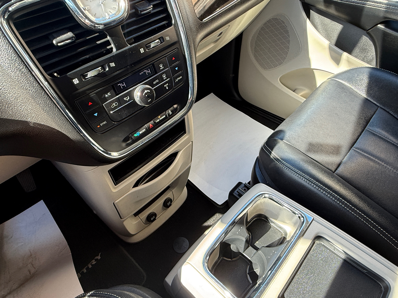 Chrysler Town & Country Touring 2016 Chrysler Town & Country Touring 2016