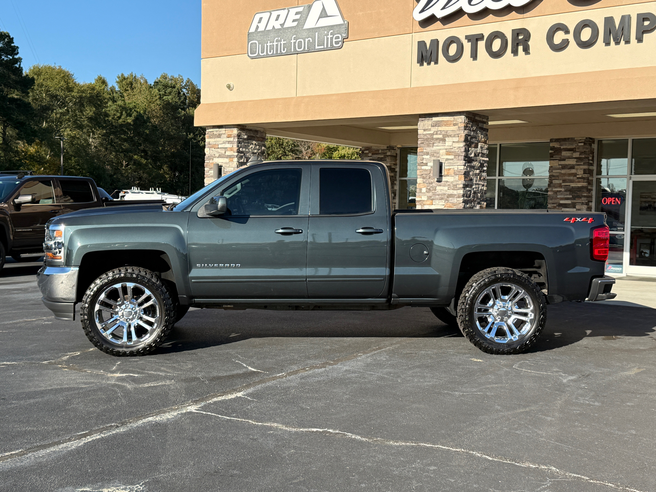 Chevrolet Silverado 1500 1LT Double Cab 4WD 2018 Chevrolet Silverado 1500 1LT Double Cab 4WD 2018