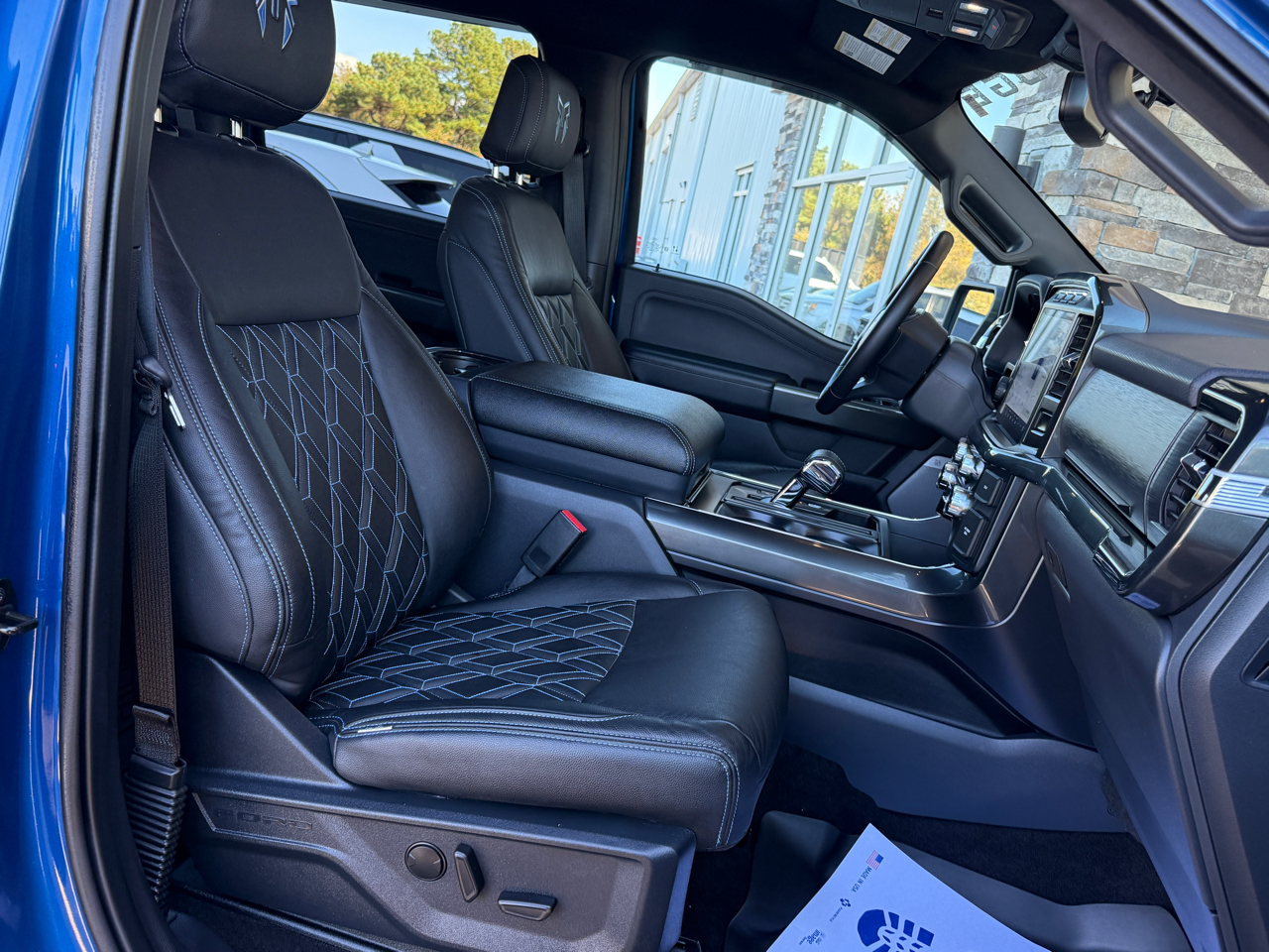 Ford F-150 Lariat SuperCrew 4WD 2022 Ford F-150 Lariat SuperCrew 4WD 2022