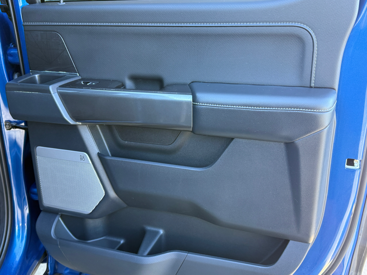 Ford F-150 Lariat SuperCrew 4WD 2022 Ford F-150 Lariat SuperCrew 4WD 2022