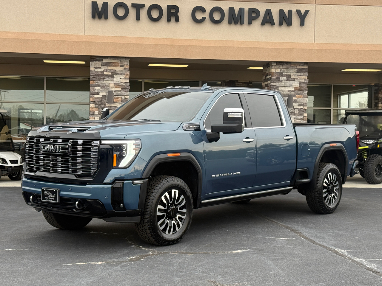 2025 GMC Sierra 2500HD Denali Ultimate Crew Cab 4WD