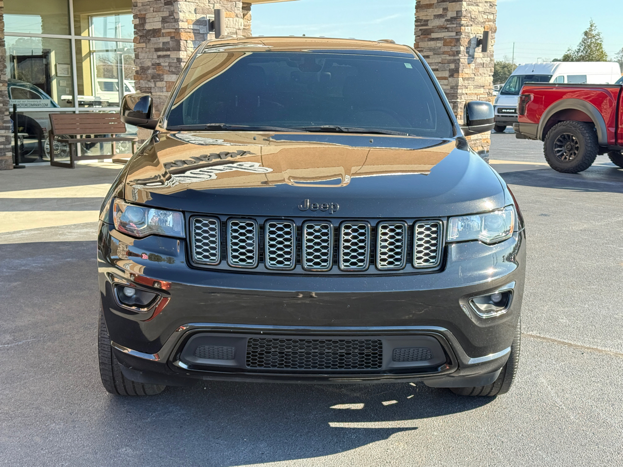 Jeep Grand Cherokee Laredo 4WD 2017