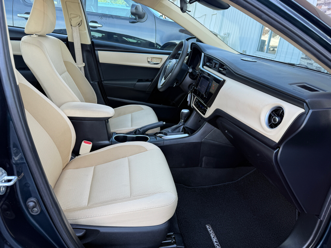 Toyota Corolla LE 2019