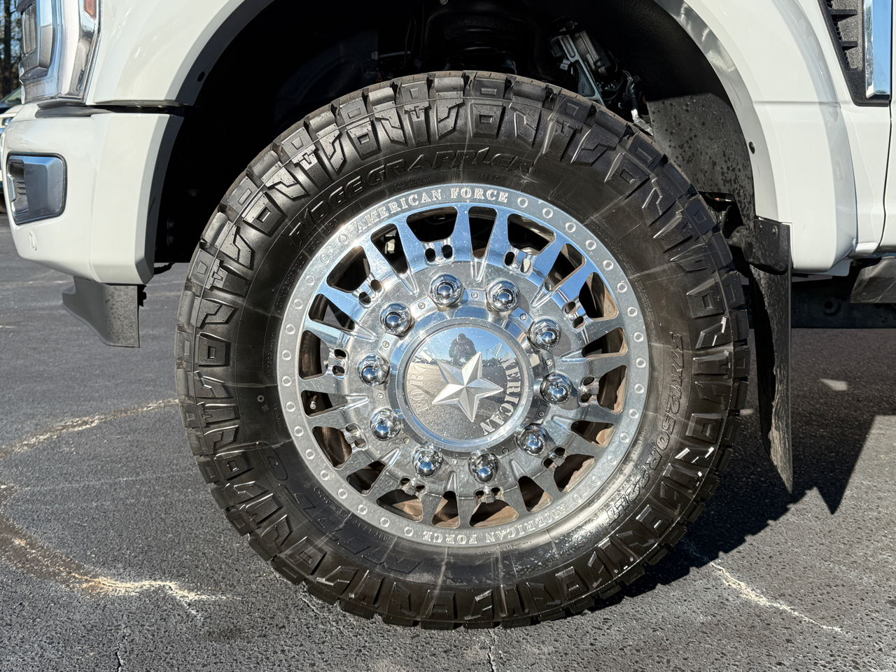 Ford F-450 SD Platinum Crew Cab DRW 4WD 2025