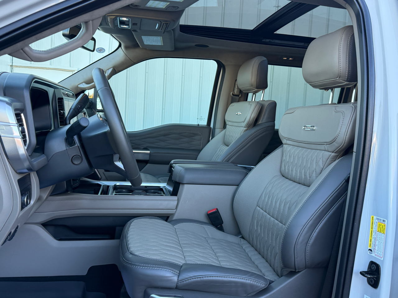 Ford F-450 SD Platinum Crew Cab DRW 4WD 2025