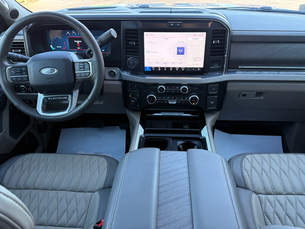 Ford F-450 SD Platinum Crew Cab DRW 4WD 2025