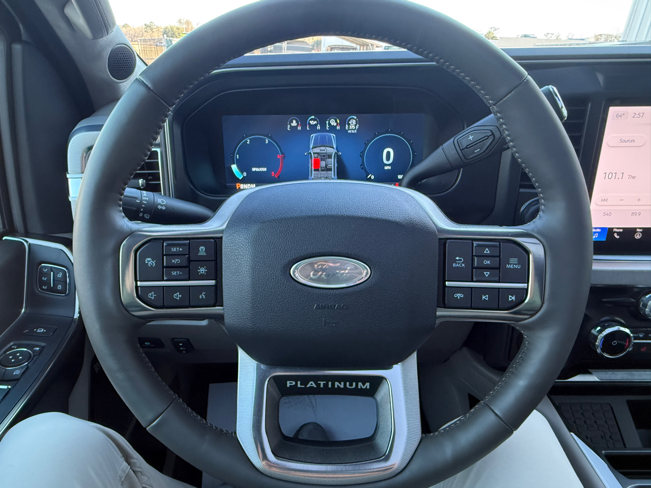 Ford F-450 SD Platinum Crew Cab DRW 4WD 2025