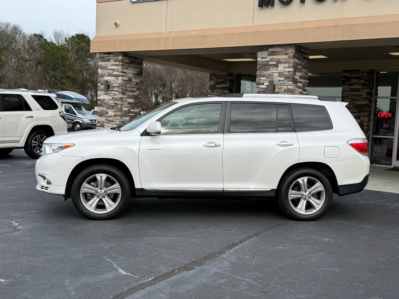 Toyota Highlander Limited 2WD 2013