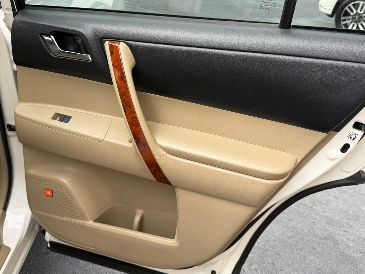 Toyota Highlander Limited 2WD 2013