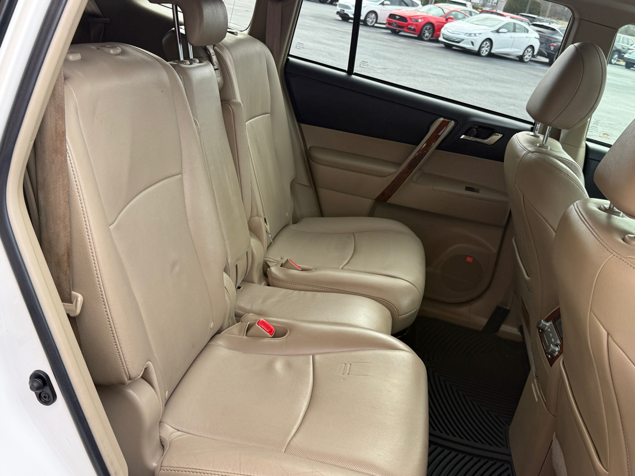 Toyota Highlander Limited 2WD 2013