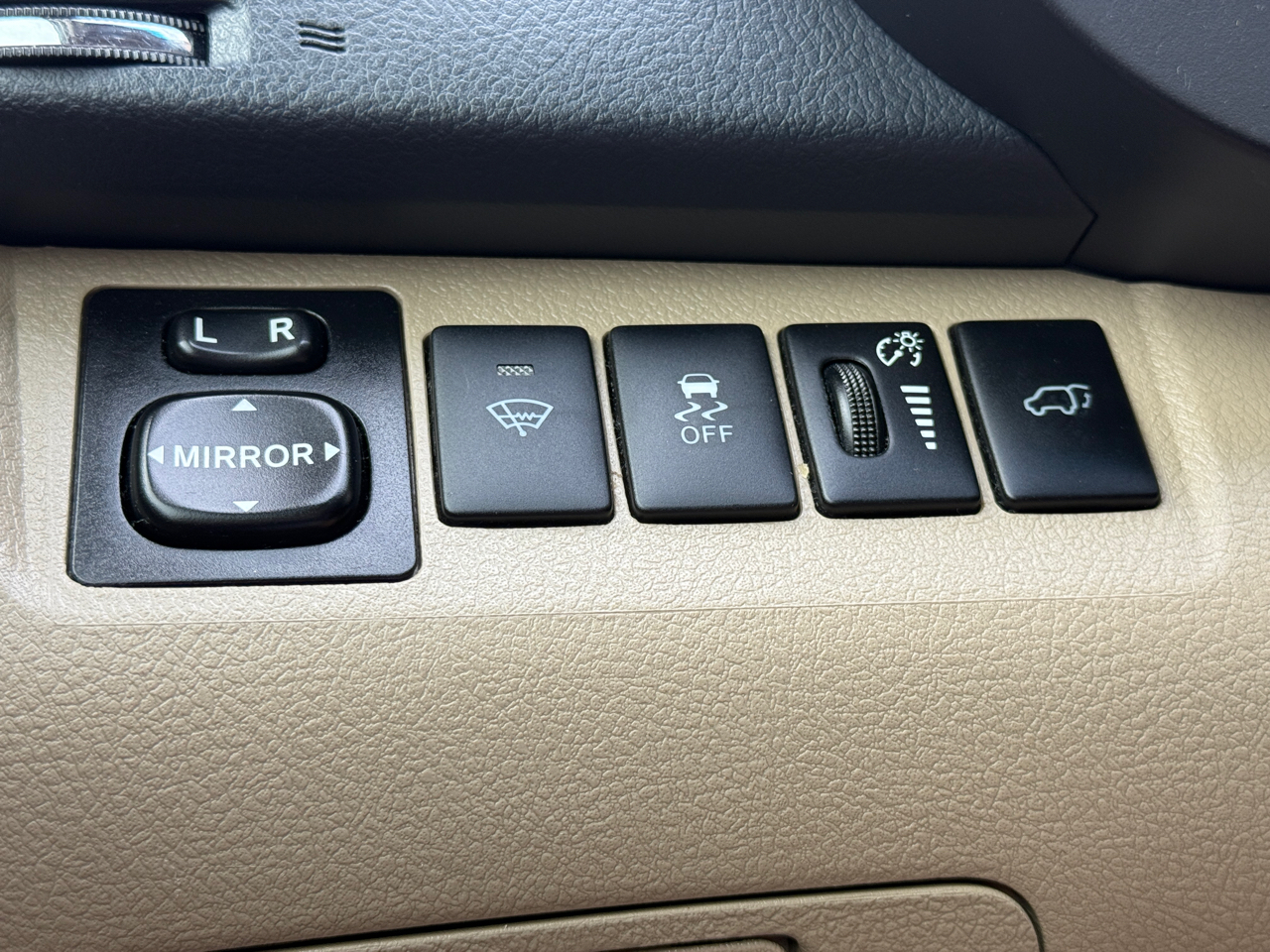 Toyota Highlander Limited 2WD 2013