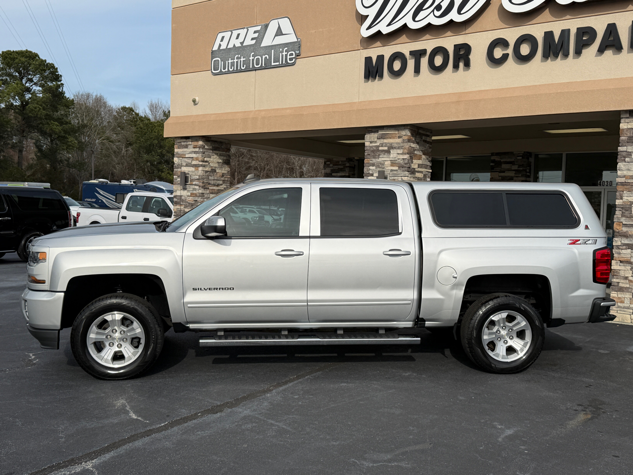Chevrolet Silverado 1500 LTZ Z71 Crew Cab 4WD 2018