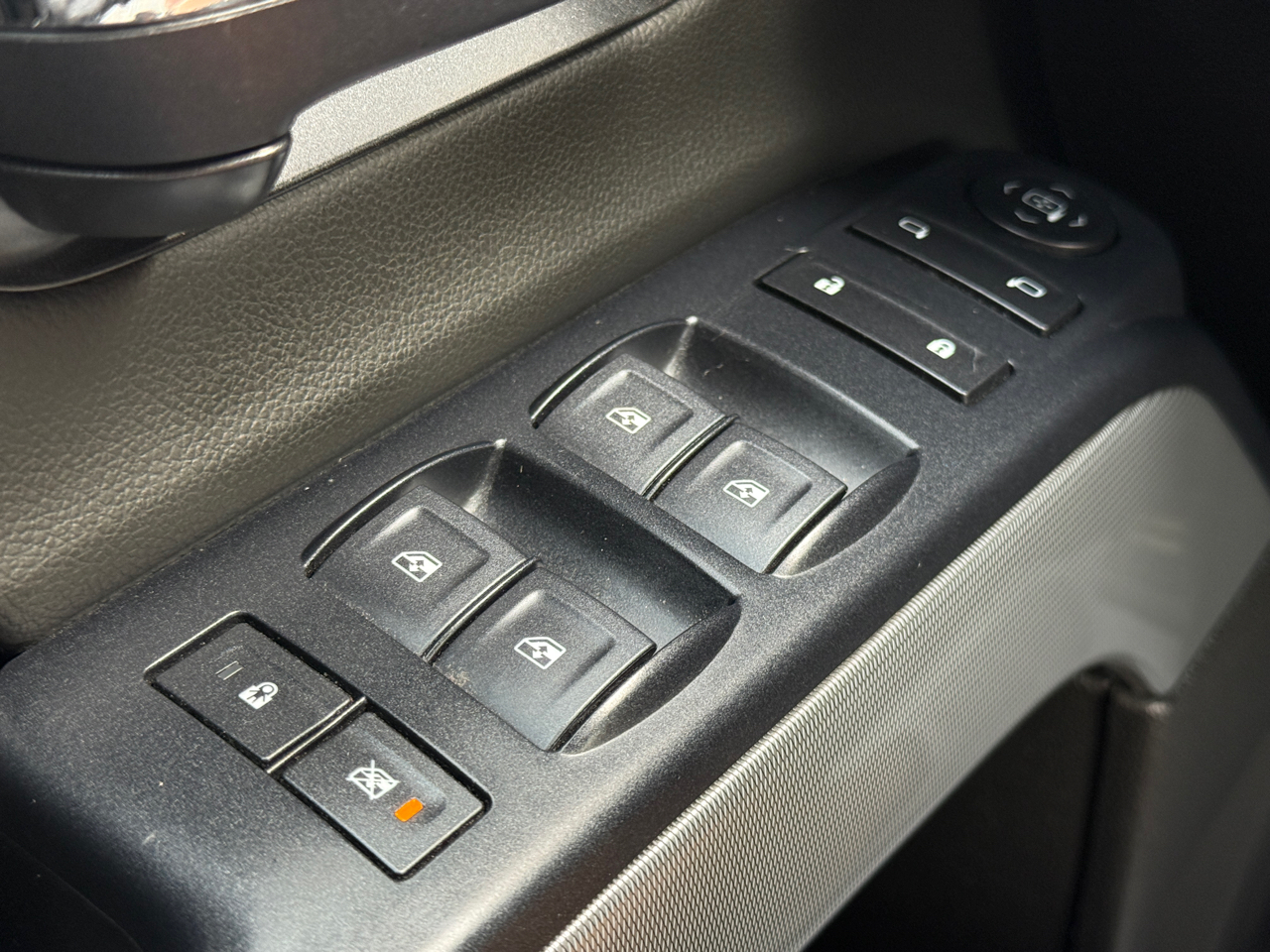 Chevrolet Silverado 1500 LTZ Z71 Crew Cab 4WD 2018