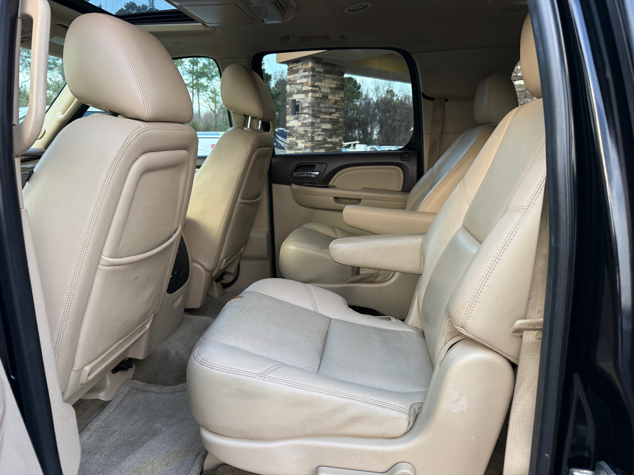 GMC Yukon Denali XL 4WD 2012