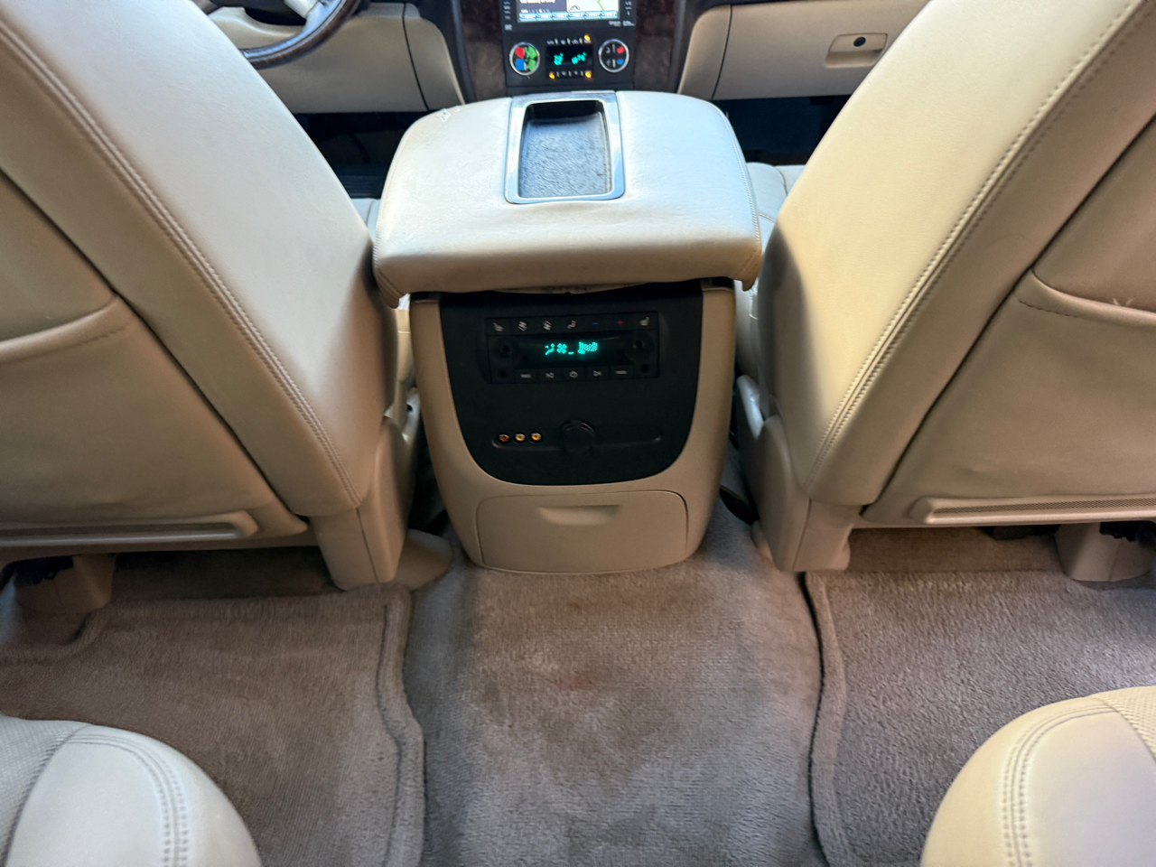 GMC Yukon Denali XL 4WD 2012