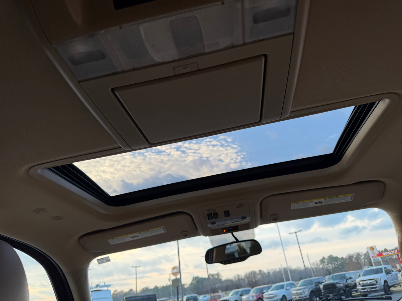 GMC Yukon Denali XL 4WD 2012