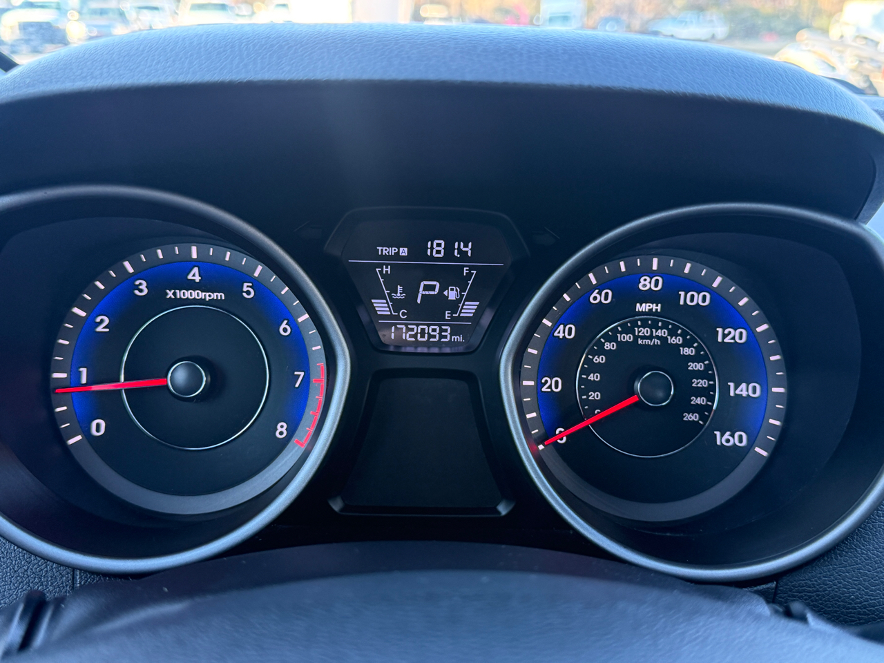 Hyundai Elantra SE 6AT 2015