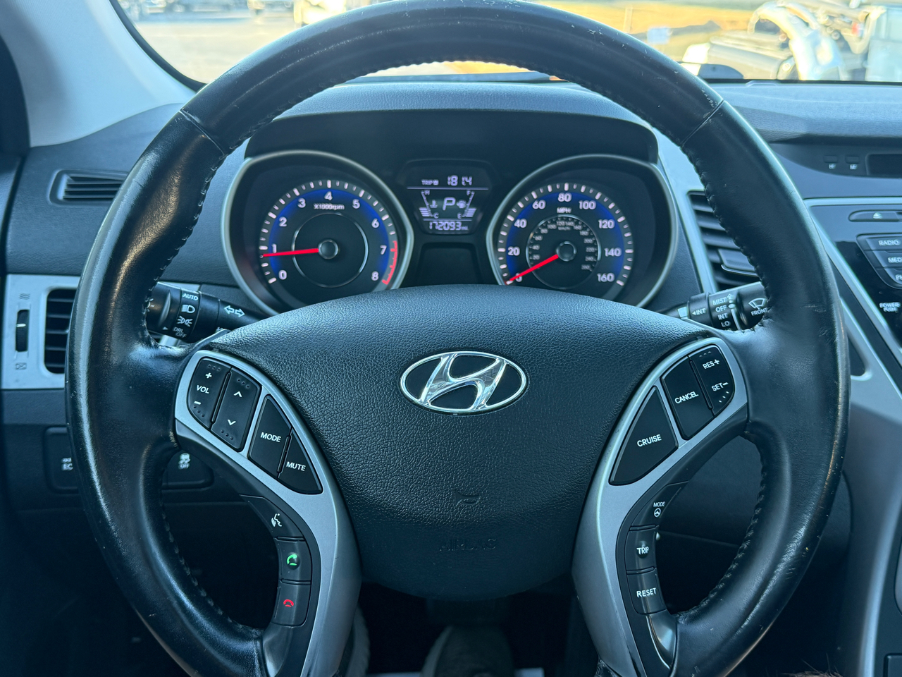 Hyundai Elantra SE 6AT 2015