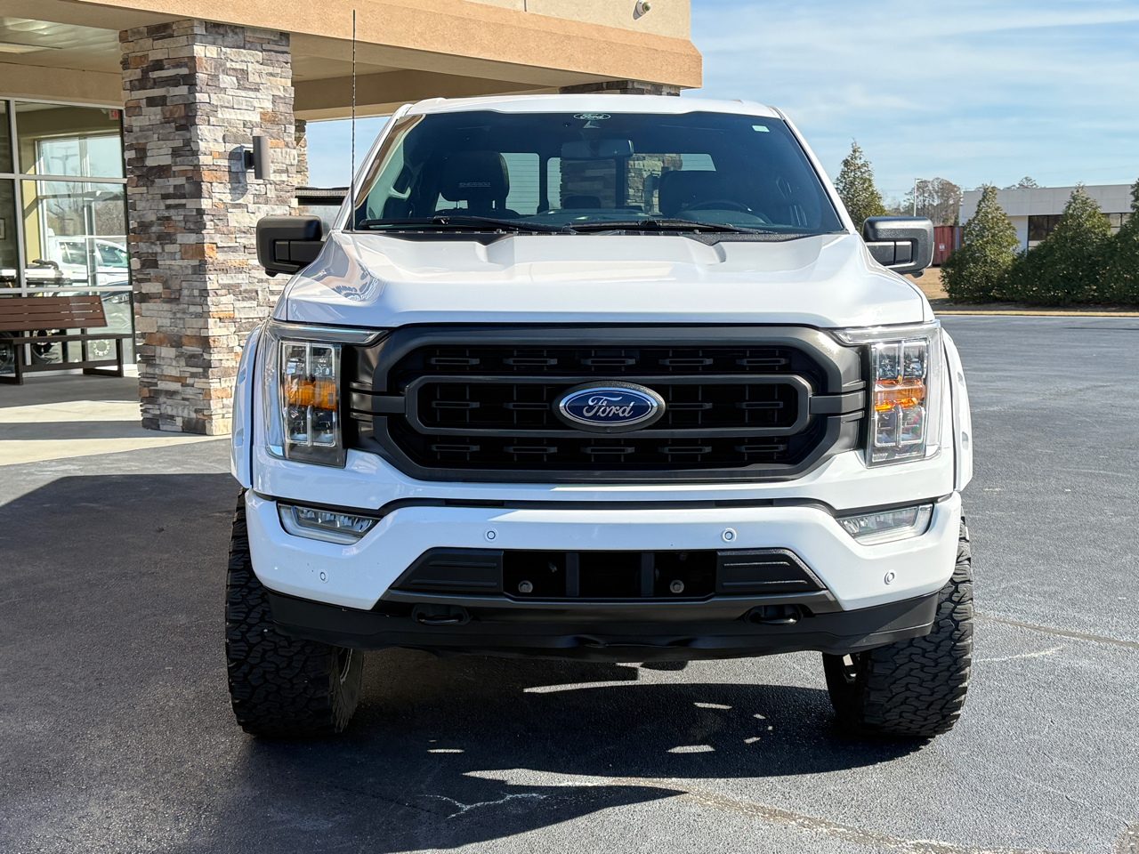 Ford F-150 XLT SuperCrew 4WD 2021