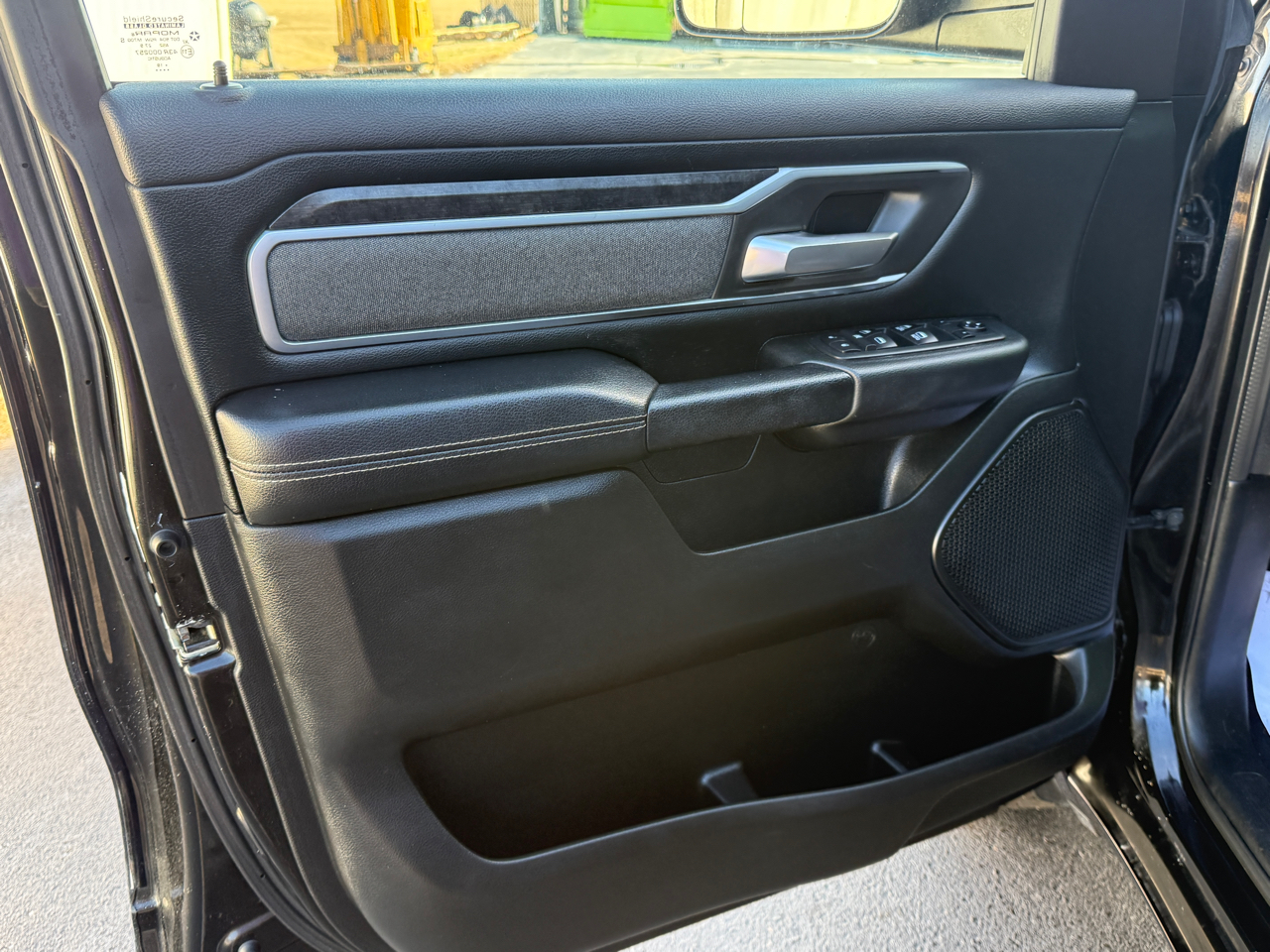 RAM 1500 Big Horn Crew Cab SWB 4WD 2019