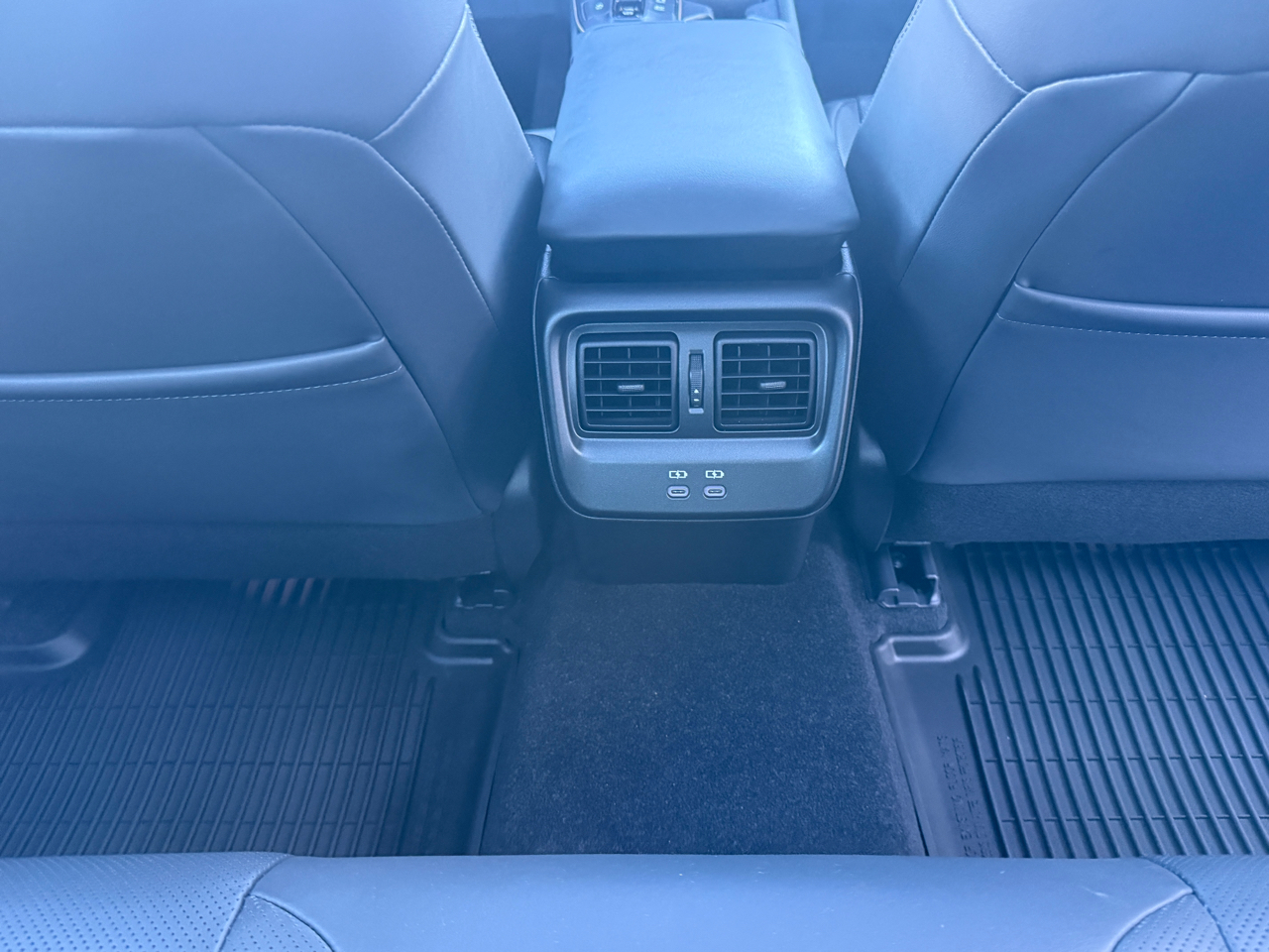 Toyota Crown XLE 2023