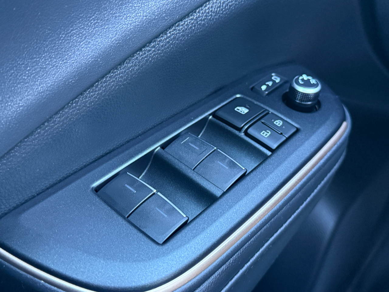 Toyota Crown XLE 2023