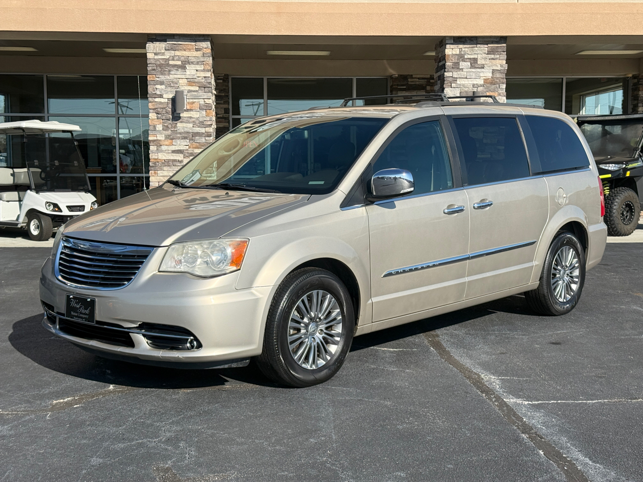 Chrysler Town & Country Touring-L 2014