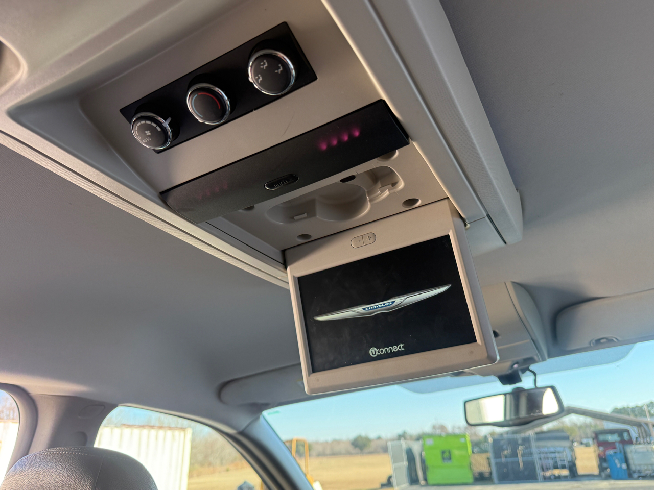 Chrysler Town & Country Touring-L 2014