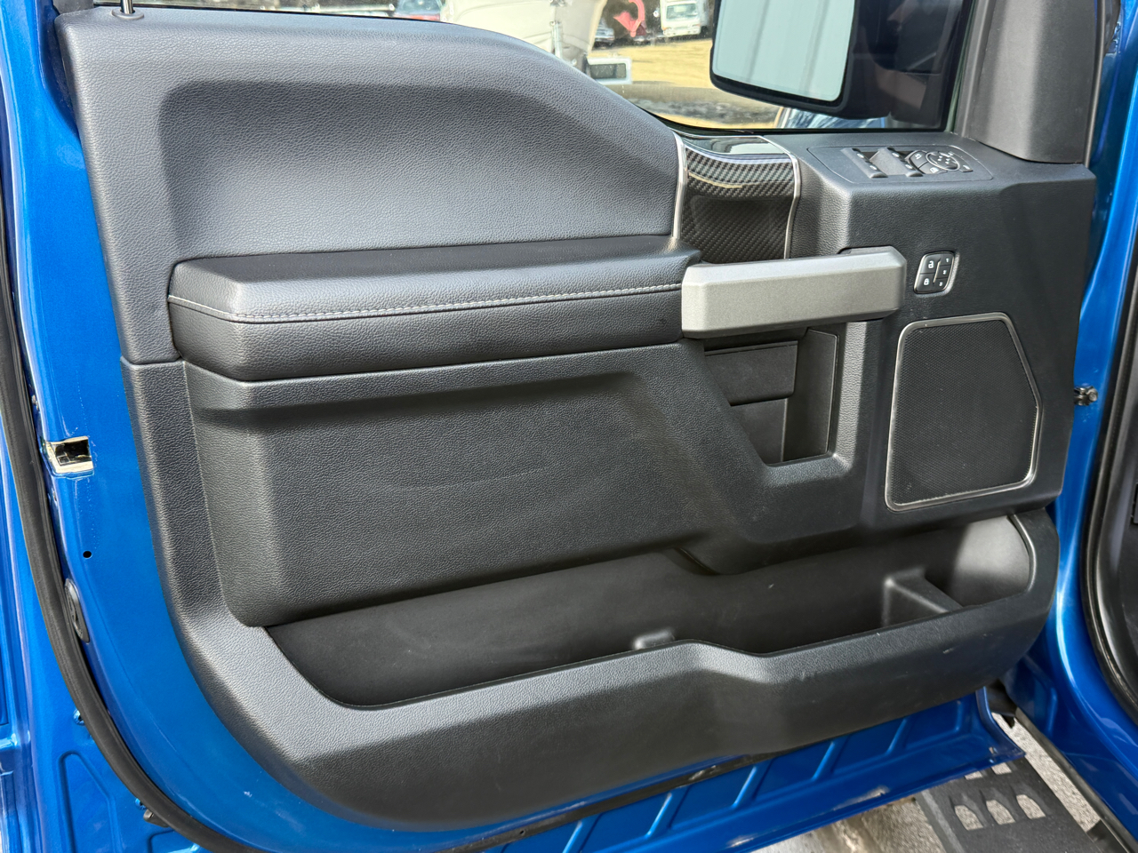 Ford F-150 Raptor SuperCrew 4WD 2018