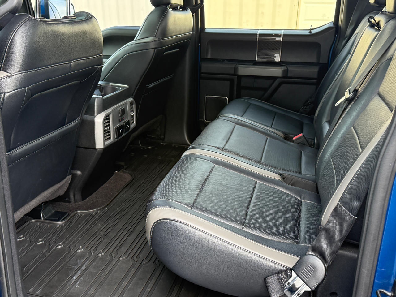 Ford F-150 Raptor SuperCrew 4WD 2018