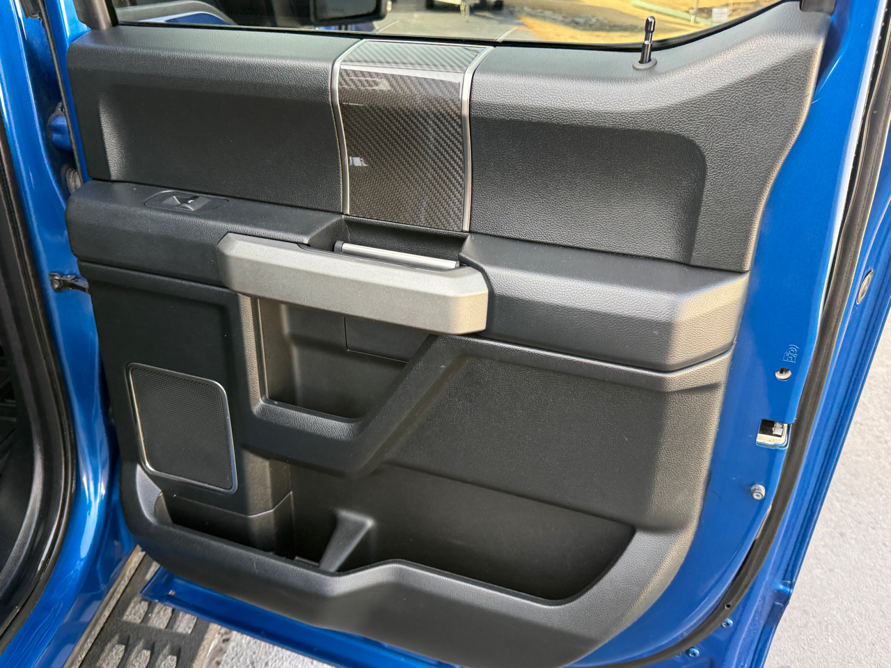 Ford F-150 Raptor SuperCrew 4WD 2018