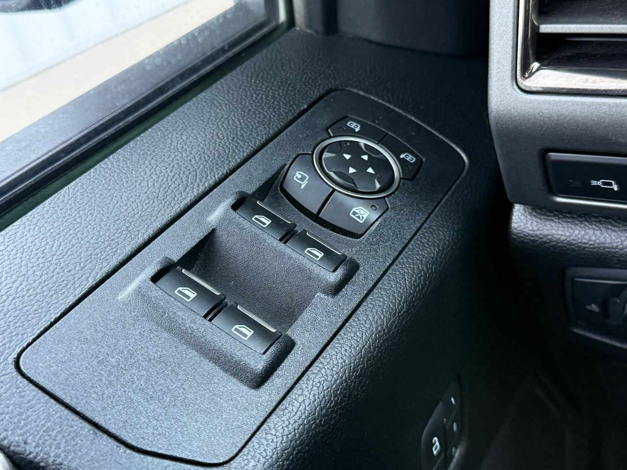 Ford F-150 Raptor SuperCrew 4WD 2018