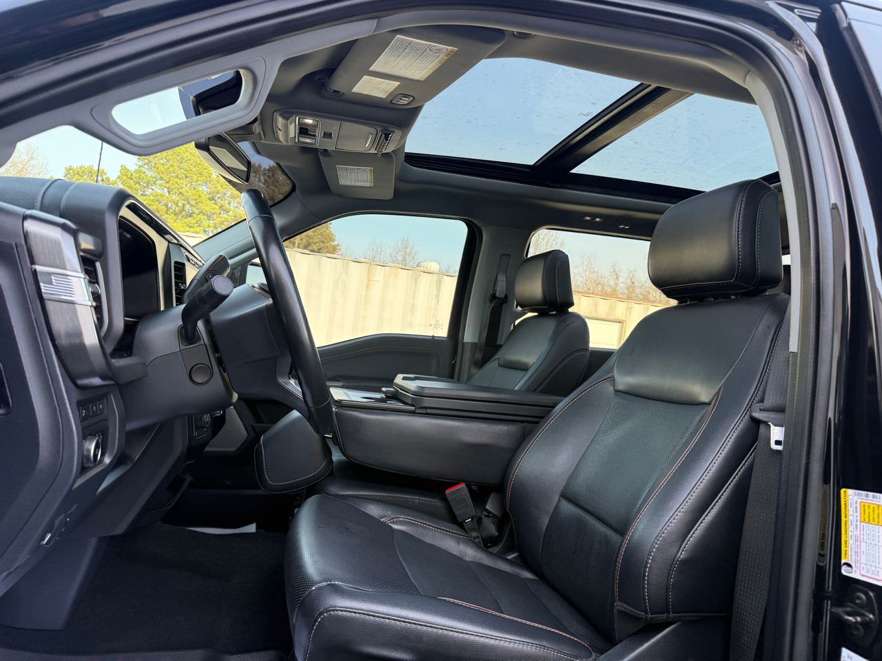 Ford F-250 SD Lariat Crew Cab 4WD 2023