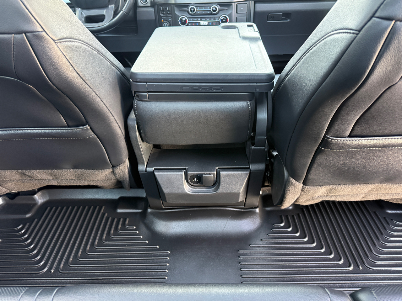 Ford F-250 SD Lariat Crew Cab 4WD 2023