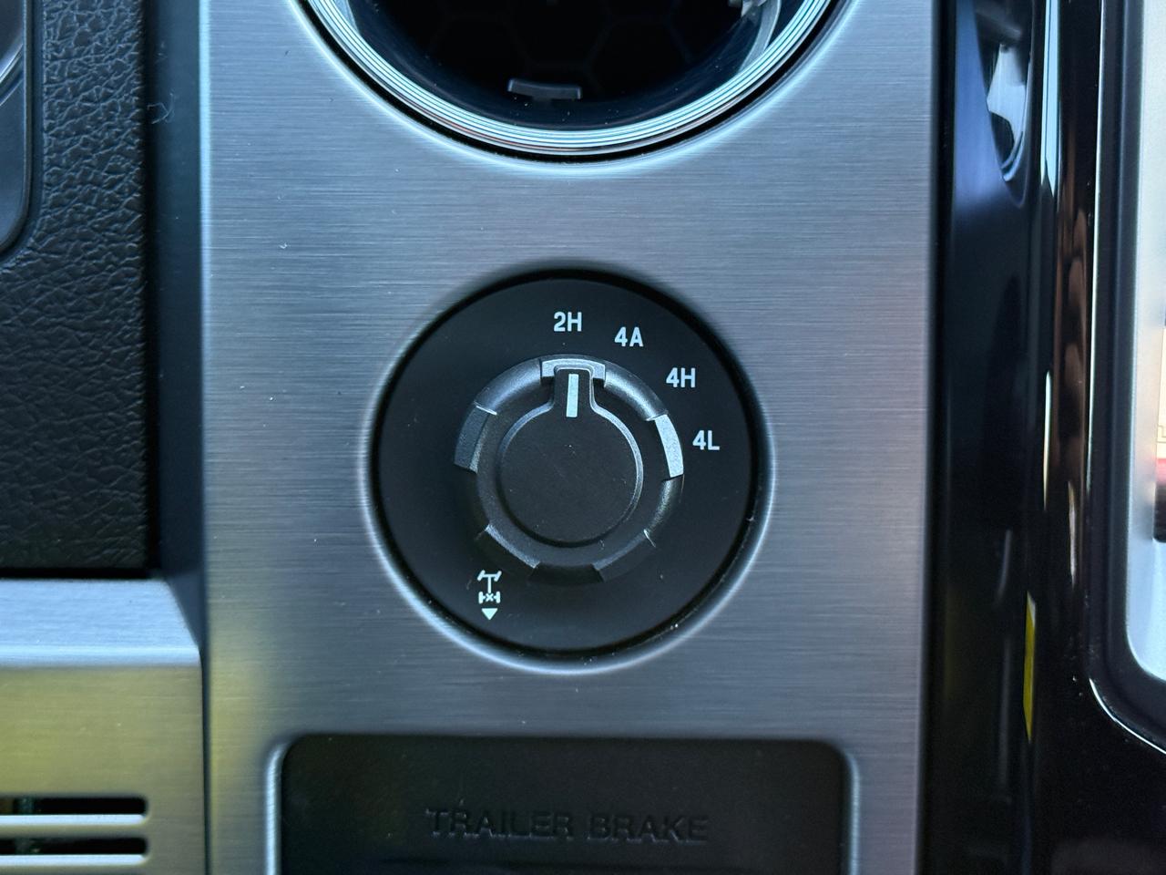 Ford F-150 Limited SuperCrew 4WD 2013