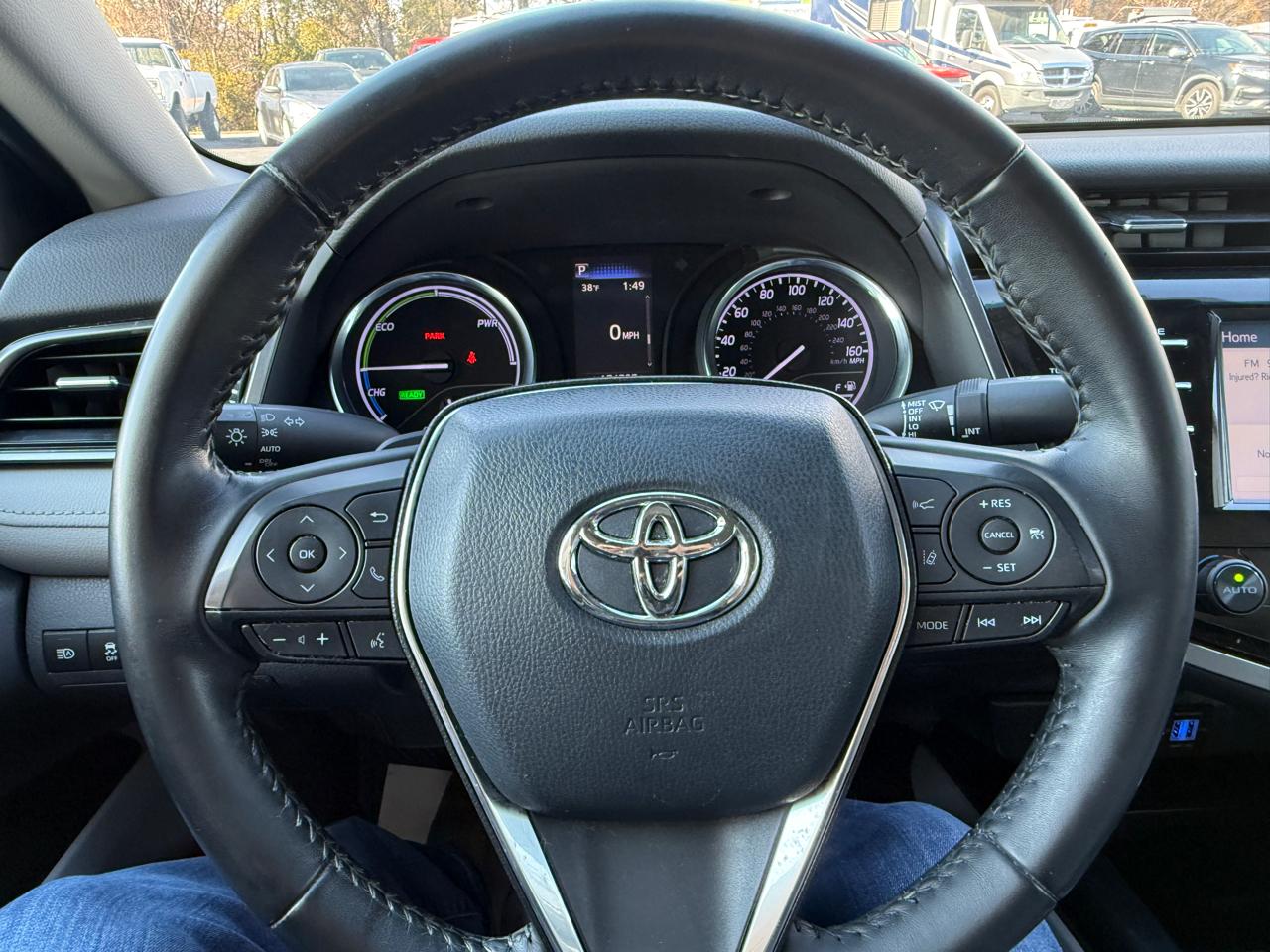 Toyota Camry Hybrid SE 2020